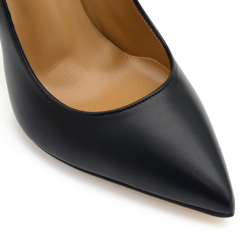 Women's Black Leather Pumps