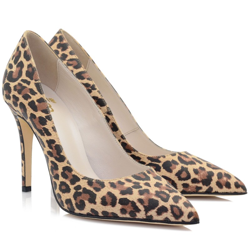 Women's Leopard Print Leather Pumps