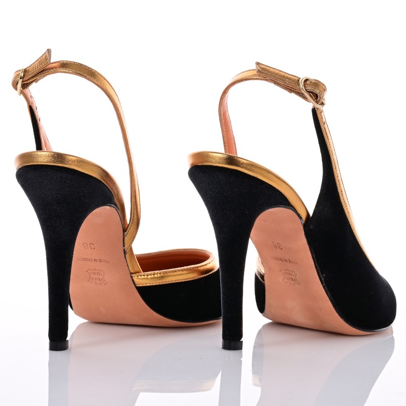 Women's Black Velvet Pumps