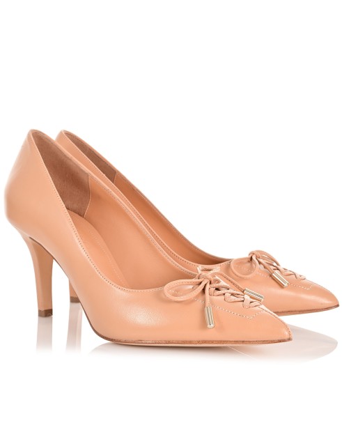 Biscuit leather pumps with sky blue details
